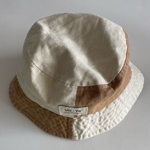 UO BUCKET HAT